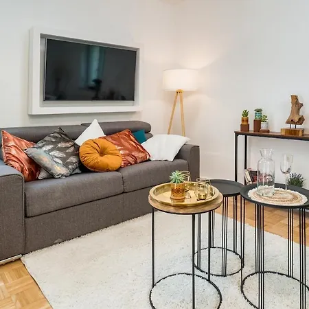 Og2 R - Wunderschoene 80M2 3-Zimmer City Wohnung Naehe Salzburg * Freilassing